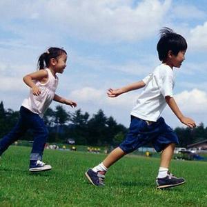 阳光要抬头才能看到