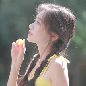 十九是只喵吖 头像