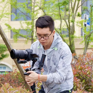 拍车的卫星 头像