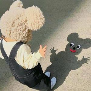 塔下仰云飞的人 头像