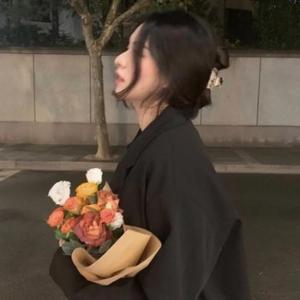 是左笑笑啊 头像