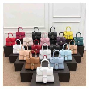 广州包小姐 头像