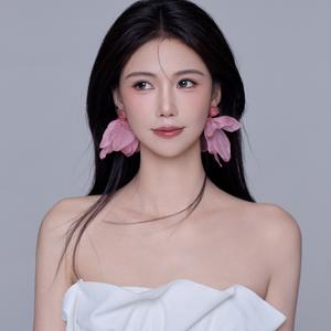 武汉段老板Secret美学设计 头像