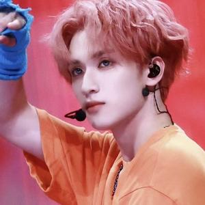 小熊草莓奶茶 头像