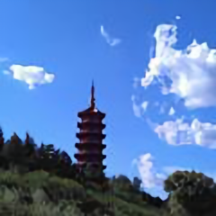 蓝天白云塔
