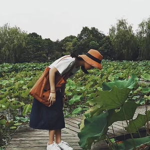 医学僧布秃 头像