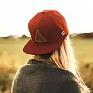 莫愁前路君 头像