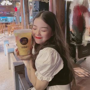 这里是小雨呀 头像