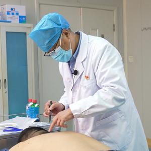 卢健秋谈骨病 头像