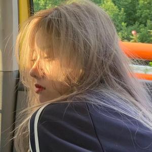三月暖阳温暖你 头像