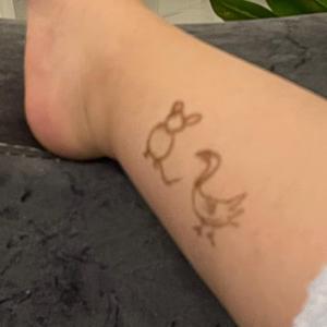 安静不摆烂 头像