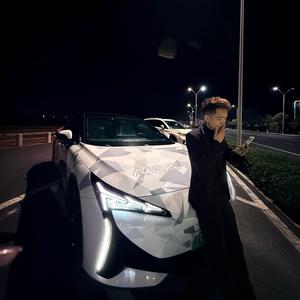 小迪在极狐 头像