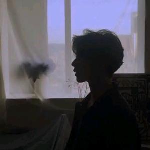 小赵睡不醒呀呀 头像