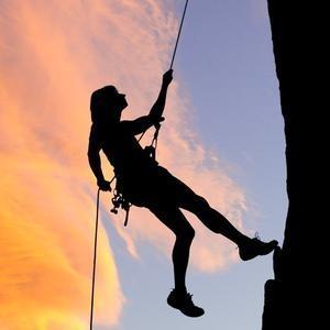 啊妹带你看军事 头像