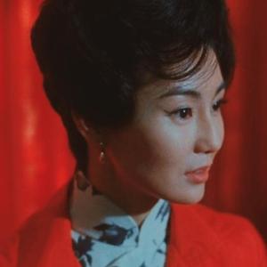我这该死的美丽女孩啊 头像