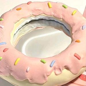 甜甜圈五月 头像