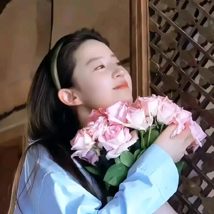 杨超越好运好运 头像