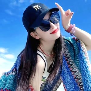 不知名的girl 头像