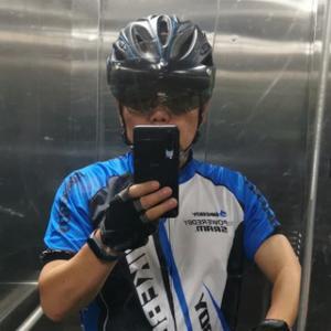 五月的行走 头像