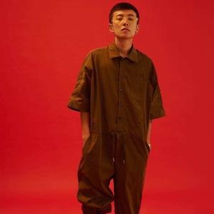 热门话题人 头像