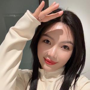 小郑在努力呀 头像