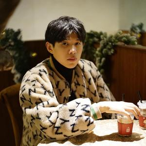 图书馆的幸福鱼蛋 头像