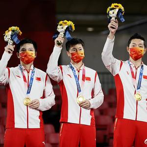 爱看球滴小周 头像