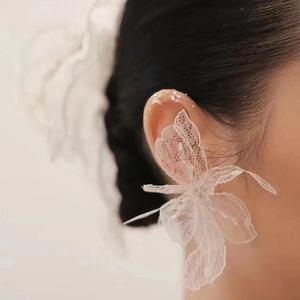 校园和世界 头像