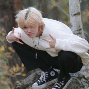 易先生粉丝 头像