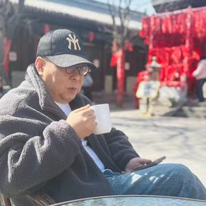 田叔.吉祥 头像