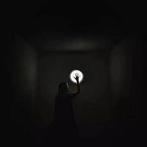 潇洒漂流瓶cmf 头像