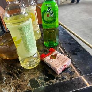 人间清醒的小秦 头像