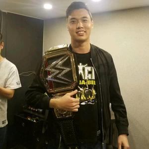 奥斯丁直播设备 头像