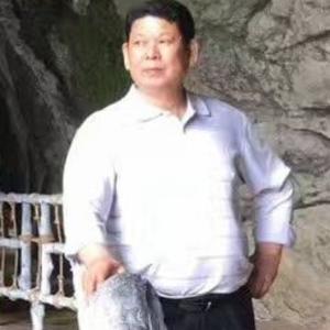 我是威虎山九爷