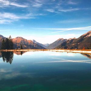 热爱生活的小雨 头像