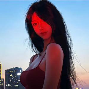 猫还不吃鱼 头像