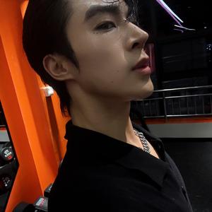 不是吴建豪 头像