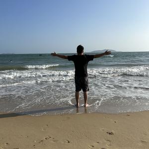 健哥瞰天下 头像