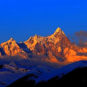 那梦不是孟 头像