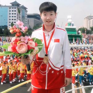 香菜审判长 头像