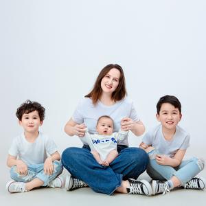 混血宝妈娜斯佳 头像