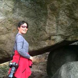 山野百草香 头像