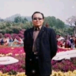 山顶望星空的宾客 头像