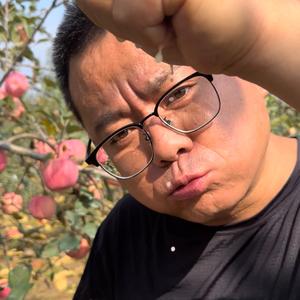 在黄陵卖红薯玉米的邱先生 头像