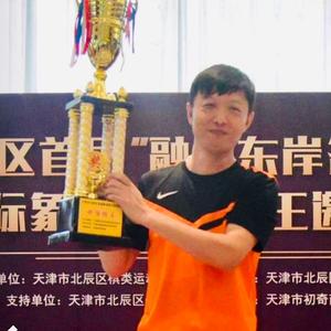 喜欢唱歌的莫宸 头像