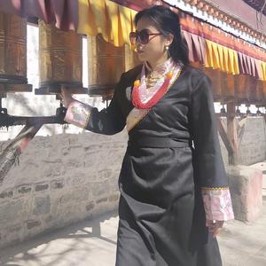 余生多爱自己 头像