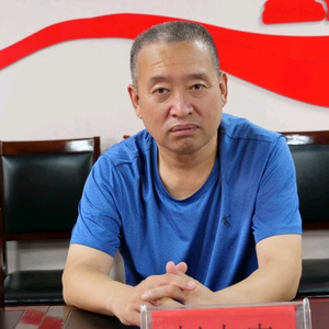 诗眼看世界 头像