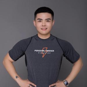 阿龙谈新能源汽车 头像