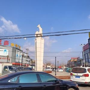 雄鸡报晓万物生