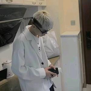 高冷帆船2in 头像